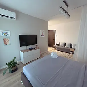 Oasis Studio Bucureşti