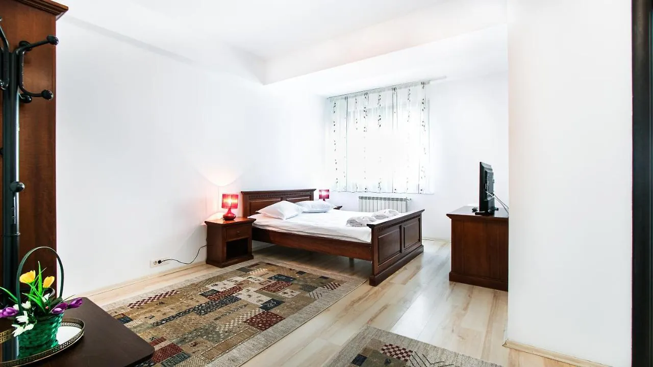 Garden Oasis Studio Bucureşti