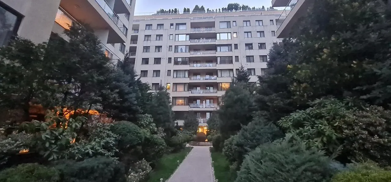 Garden Oasis Studio Bucharest
